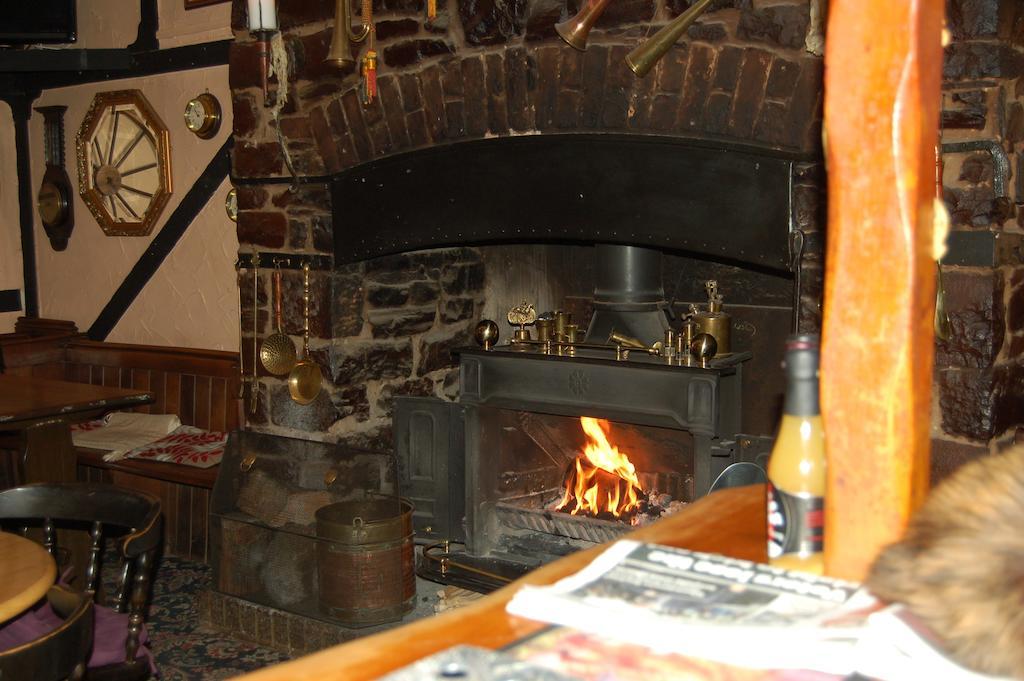 Witheridge The Mitre Inn المظهر الخارجي الصورة