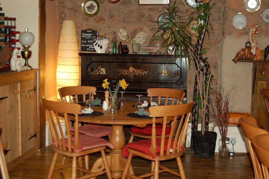 Witheridge The Mitre Inn المظهر الخارجي الصورة