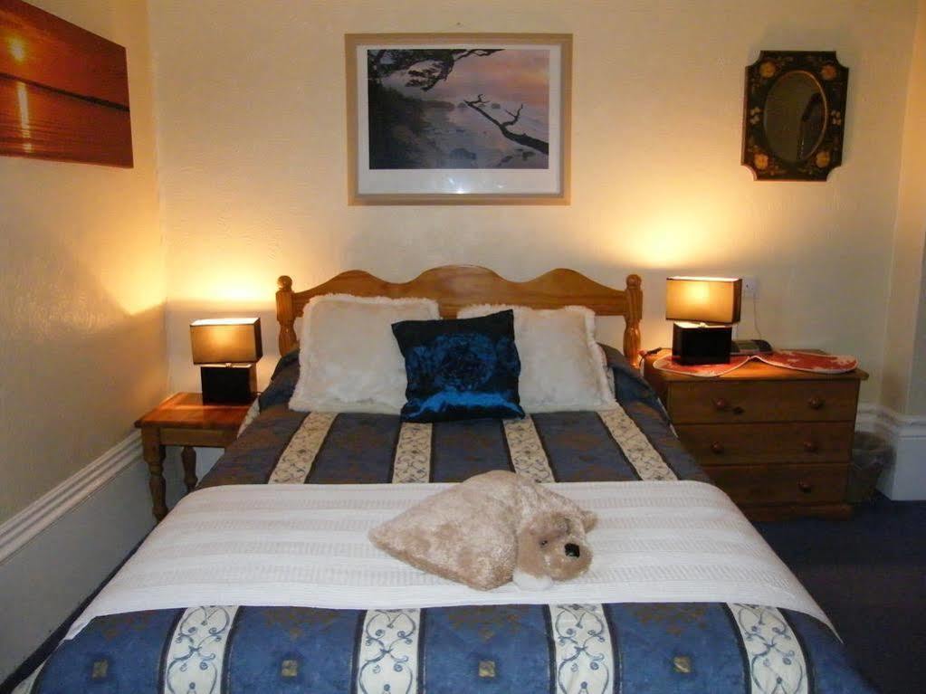 Witheridge The Mitre Inn المظهر الخارجي الصورة